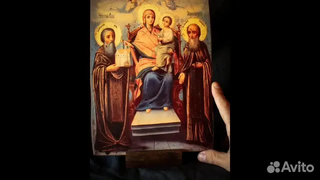 Икона Богоматери "Домостроительница" +подставка